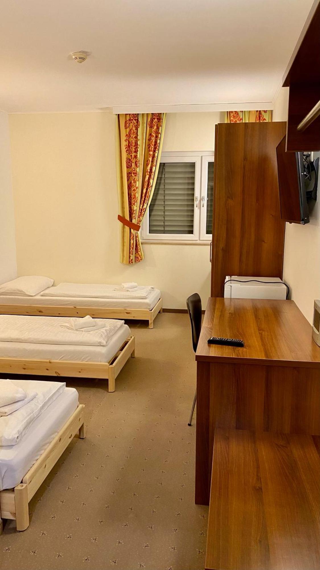 Weinland Hotel Donnerskirchen Room photo