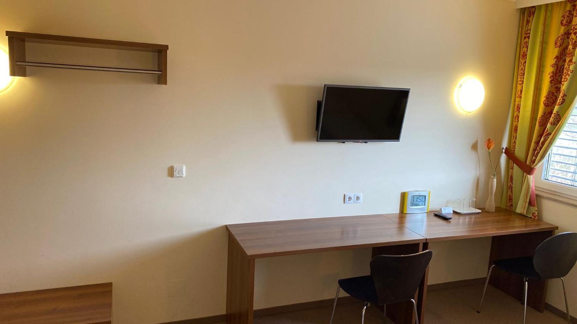 Weinland Hotel Donnerskirchen Room photo