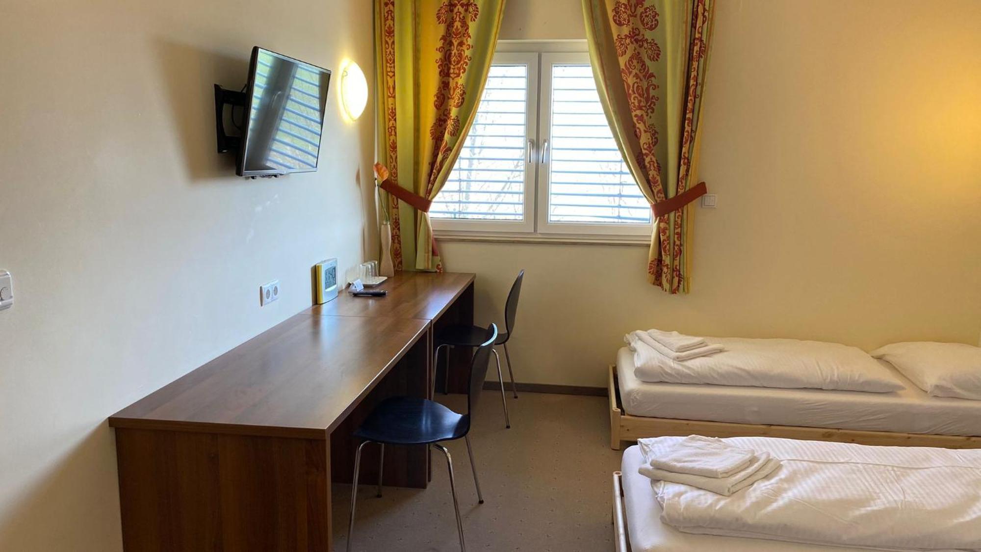 Weinland Hotel Donnerskirchen Room photo