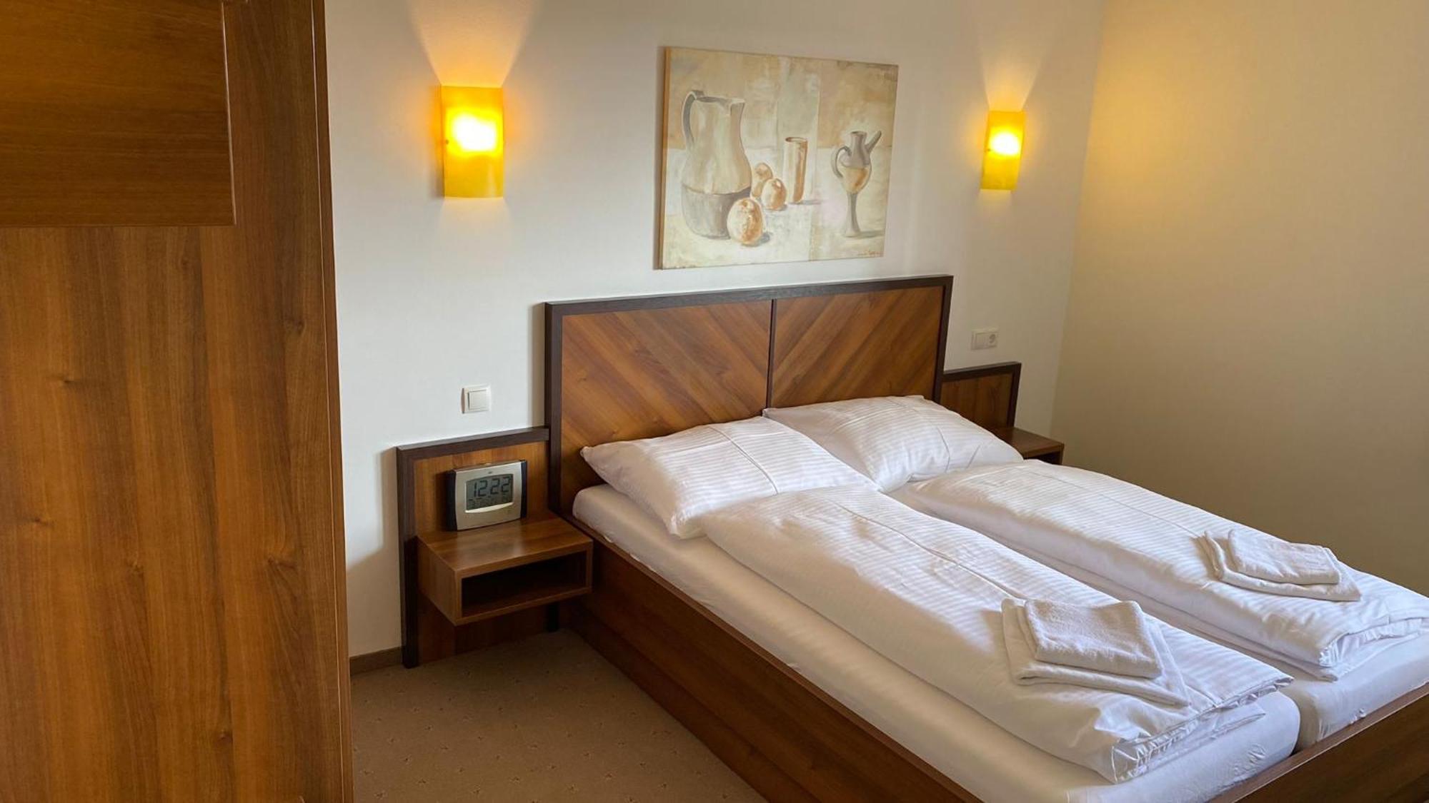 Weinland Hotel Donnerskirchen Room photo